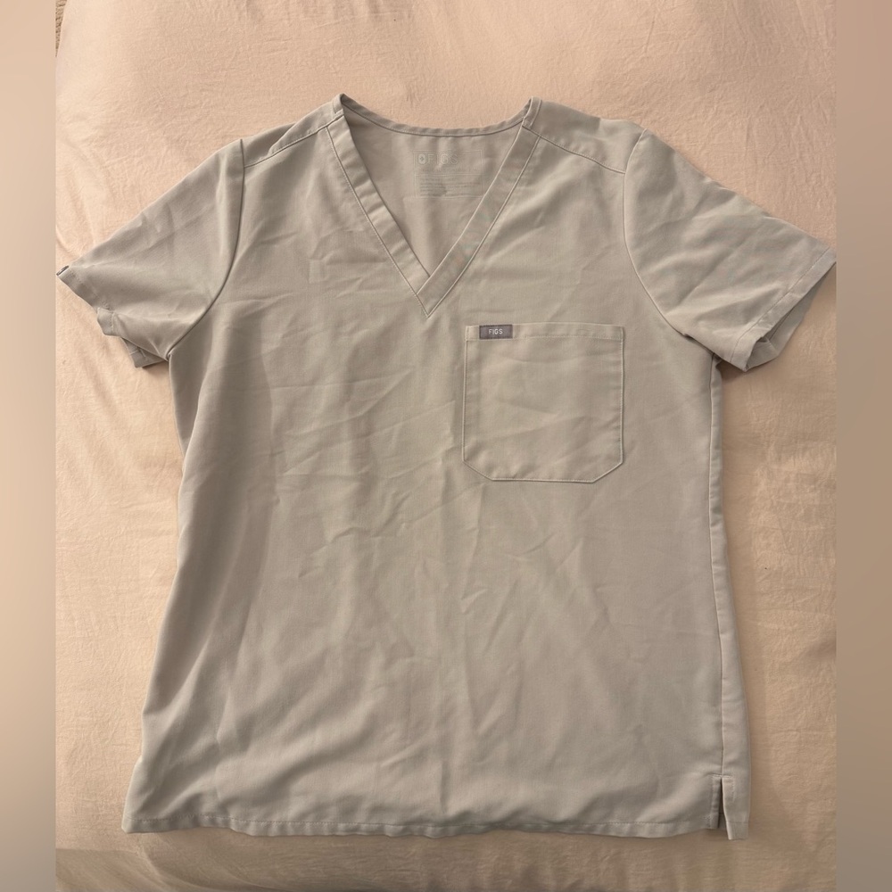 FIGS SCRUB TOP